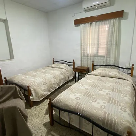 Christos House * 카코페트리아