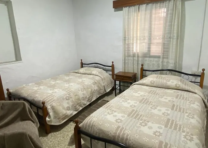 Christos House * Κακοπετριά